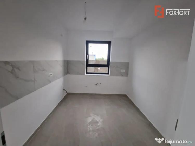 Casă cu 4 camere cu Teren 300 Mp în Moșnița Veche