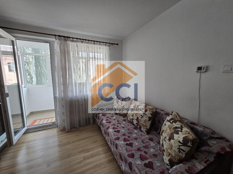 Apartament cu 2 camere semidecomandat, mobilat în Gară