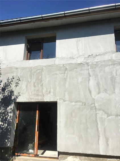 Casă cu 5 camere în Biharia