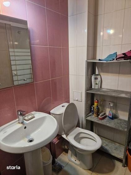 Garsonieră în Titan
