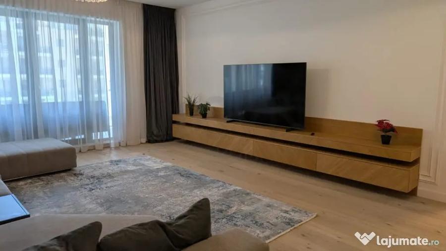 Apartament cu 3 camere decomandat în Herăstrău