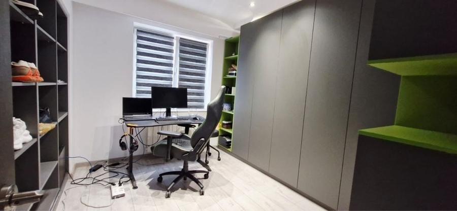 Apartament cu 4 camere în Central