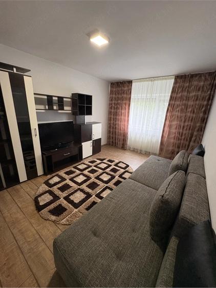 Apartament cu 2 camere decomandat în Mazepa 1
