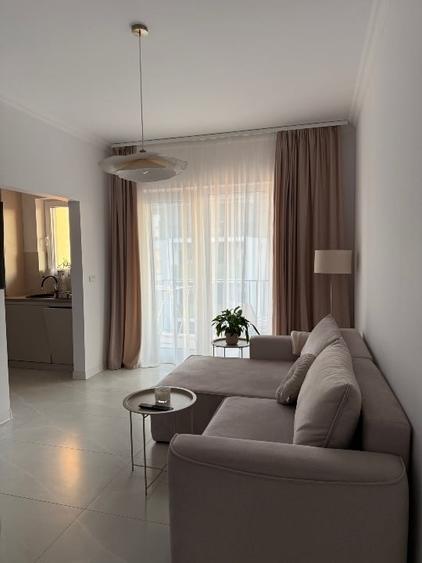 Apartament cu 2 camere semidecomandat, mobilat în Giroc