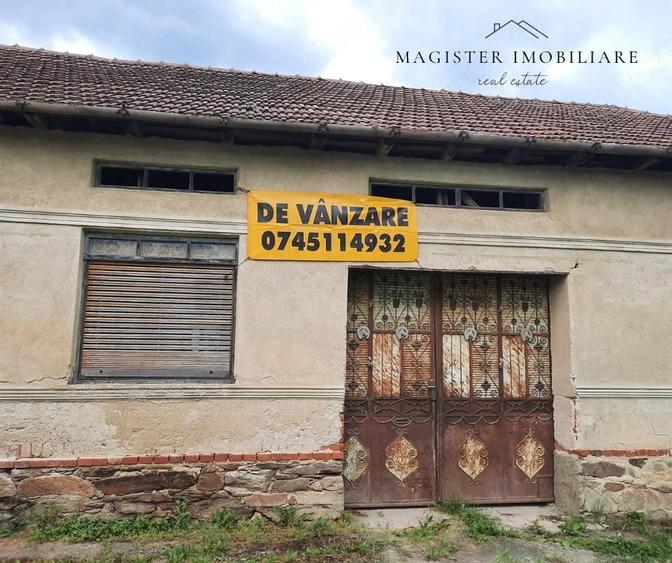 Casă cu 5 camere cu Teren 1600 Mp în Zorlențu Mare