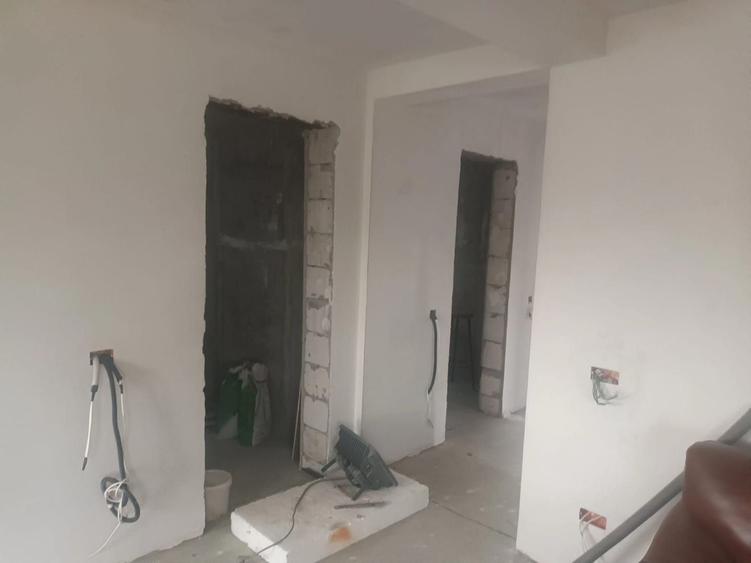 Casă individuală cu 2 camere cu Teren 400 Mp în Clinceni