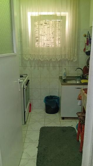 Apartament cu 2 camere semidecomandat în Titan