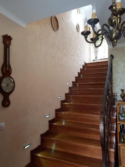 Casă individuală cu 4 camere cu Teren 700 Mp în Central