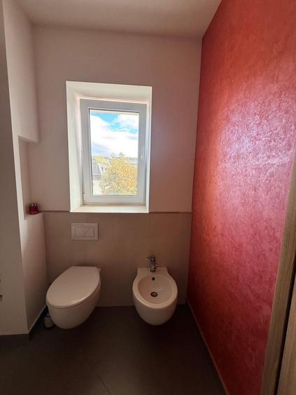 Apartament cu 3 camere decomandat, mobilat în Străulești