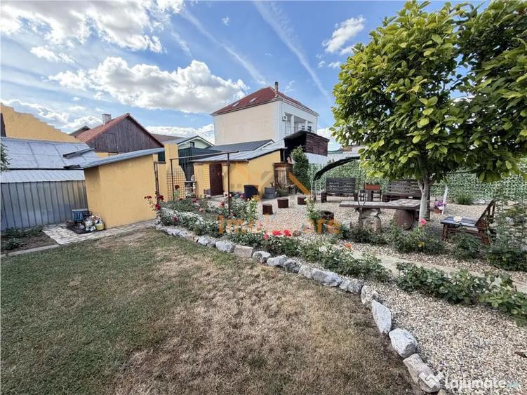 Casă cu 4 camere cu Teren 471 Mp în Iosia