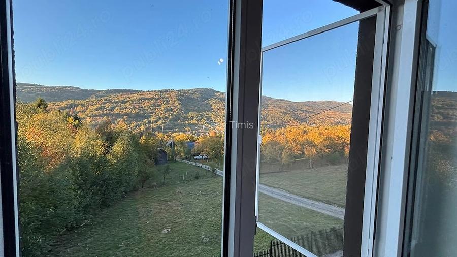 Vand casa, pretabil pensiune situata in Moisei, zona Purcaret