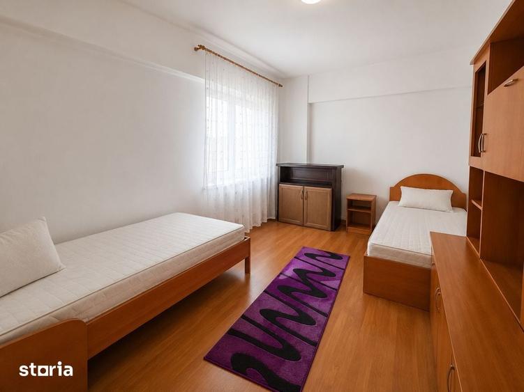 Apartament cu 3 camere decomandat în Traian
