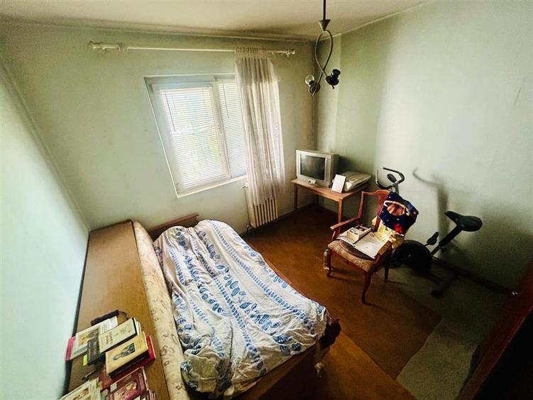 Apartament cu 2 camere semidecomandat în Alexandru cel Bun