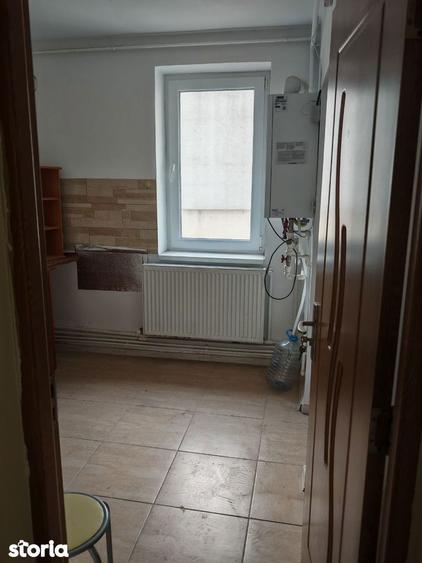 Apartament cu 3 camere decomandat în Peninsula