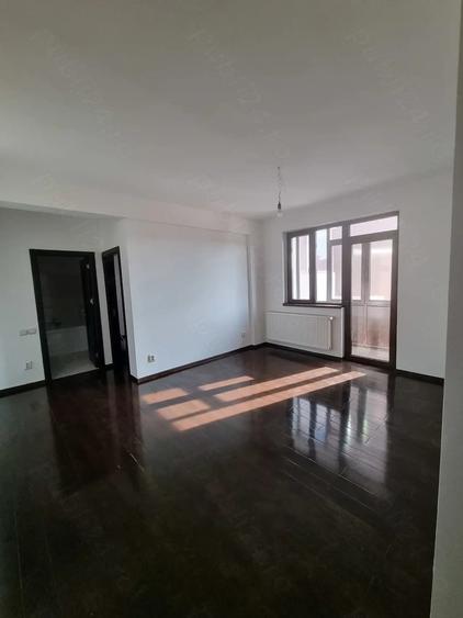 Apartament cu 2 camere semidecomandat în Chiajna