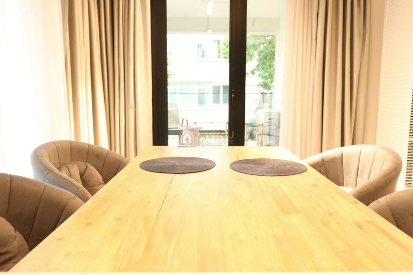 Apartament cu 3 camere decomandat în Domenii