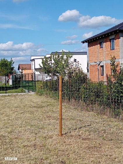 Teren de 903 mp, în Dumbrăvița