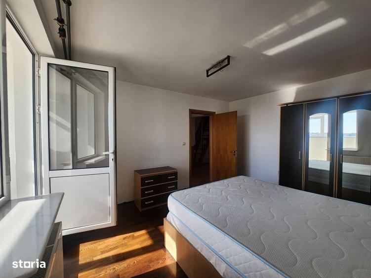 Apartament cu 4 camere decomandat în Craiovei