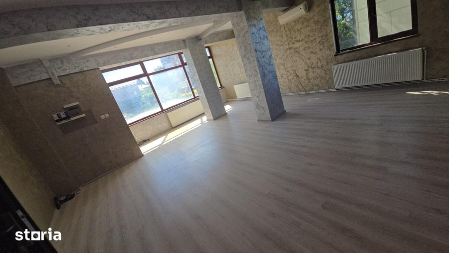 Apartament cu 3 camere în Babadag