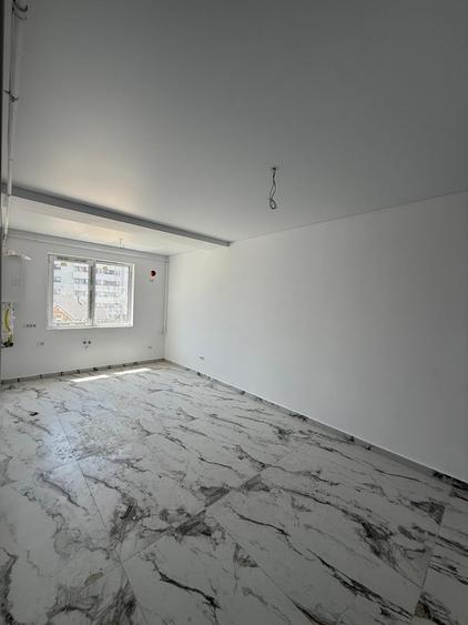 Apartament cu 2 camere semidecomandat în Militari