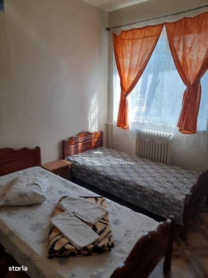 Casă cu 4 camere în Micro 6