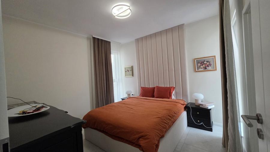 Duplex cu 4 camere cu Canalizare în Dumbrăvița