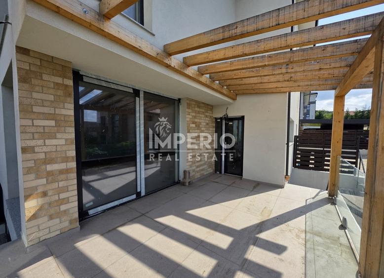 Duplex cu 5 camere cu Canalizare în Borhanci