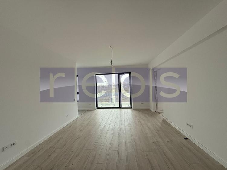 Apartament cu 2 camere semidecomandat în Sisești