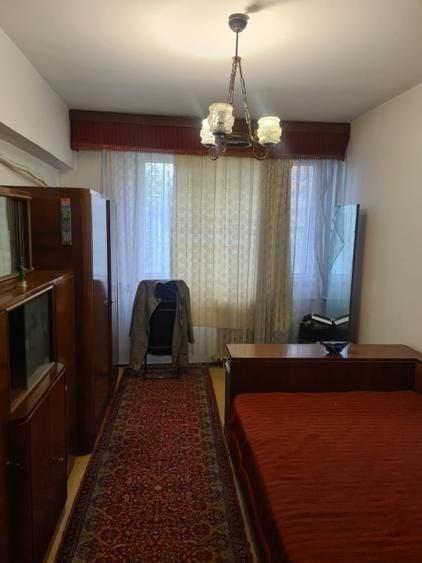 Apartament cu 2 camere decomandat în Baba Novac