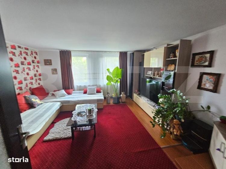 Casă cu 4 camere în Semlac