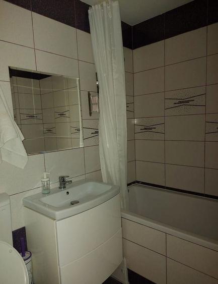 Dristor/Metrou-Apartament 2 camere decomandat - 9