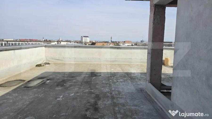 Garsonieră decomandată în Central