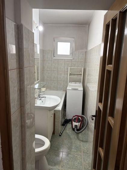 Apartament cu 2 camere semidecomandat în Decebal