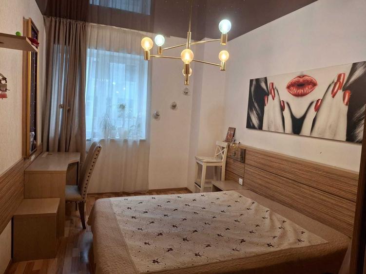 Apartament cu 2 camere decomandat în Runcu