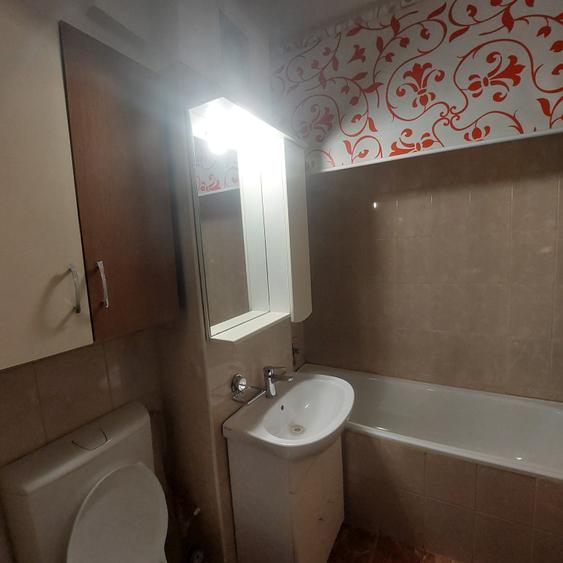 Apartament cu 2 camere decomandat în 22 Decembrie