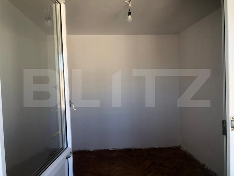 Apartament cu 2 camere nedecomandat în 14 Mai