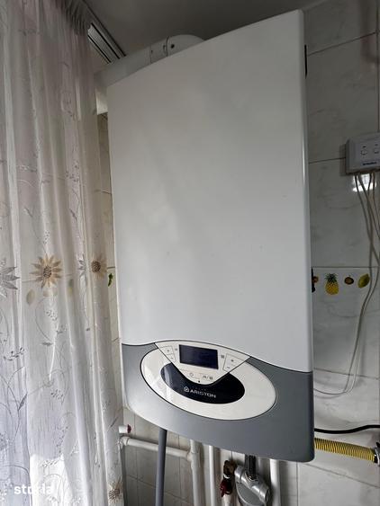 Apartament cu 4 camere, mobilat în Central