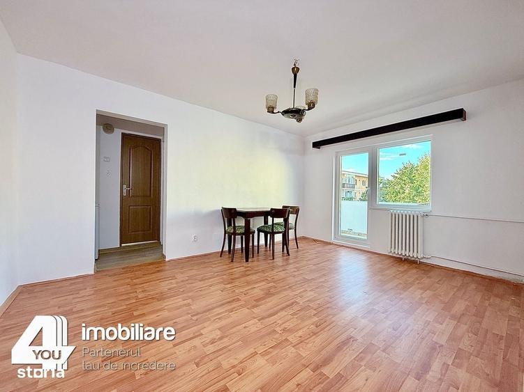 Apartament cu 2 camere semidecomandat în Boul Roșu