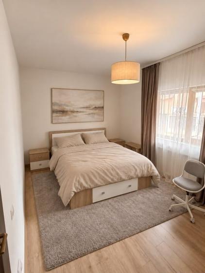 Apartament cu 2 camere decomandat, mobilat în Central