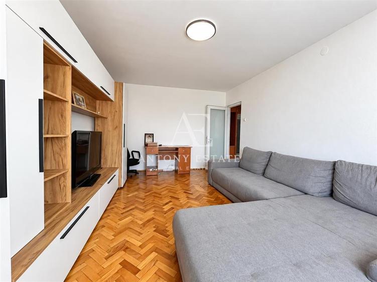 Apartament cu 3 camere decomandat, mobilat în Salca
