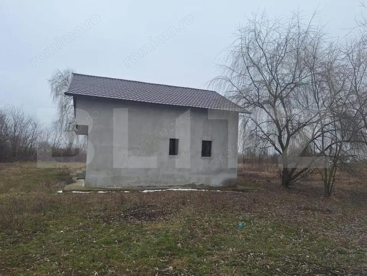 Casă cu Teren 400 Mp în Lazuri