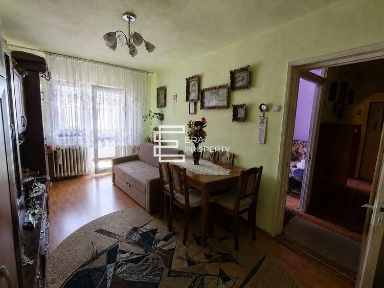 Apartament cu 2 camere decomandat în Valea Aurie