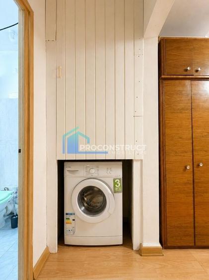 Apartament cu 4 camere în Lipovei