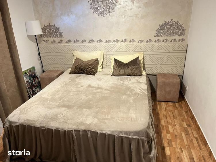 Casă cu 4 camere cu Teren 489 Mp în Glina