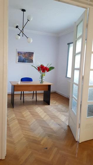 Spațiu comercial, de 110 mp, în Central