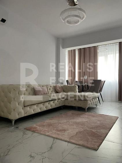 Apartament cu 2 camere decomandat, mobilat în Titan
