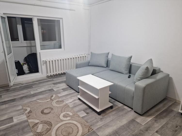 Apartament cu 2 camere decomandat în Vitan