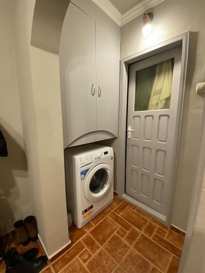 Apartament cu 2 camere decomandat în Podul de Fier