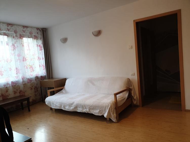 Apartament cu 2 camere semidecomandat în Vatra Luminoasă