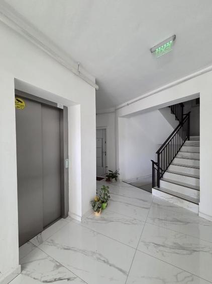 Apartament cu 3 camere semidecomandat, mobilat în Braytim